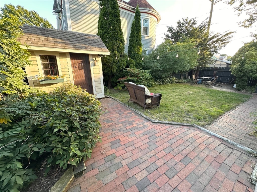 34 Rotch St, New Bedford, MA Photo #7