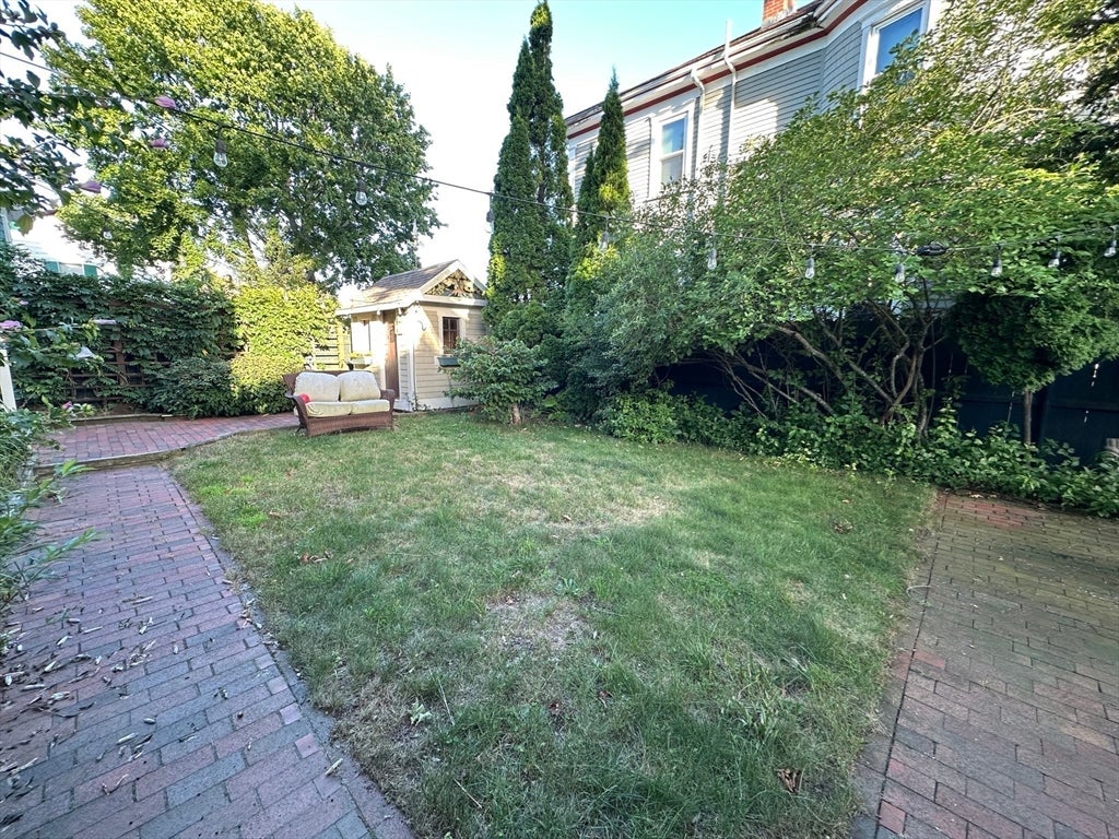 34 Rotch St, New Bedford, MA Photo #8