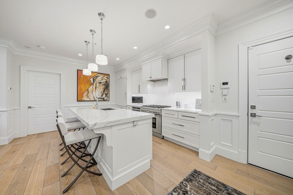 205 E St. 4N