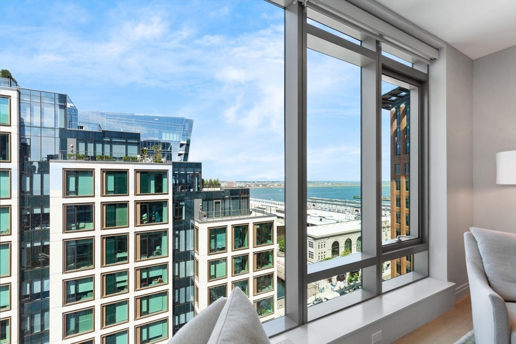135 Seaport Blvd 1901