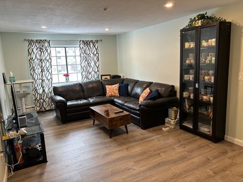 135 Grove 124 Rockland MA 02370