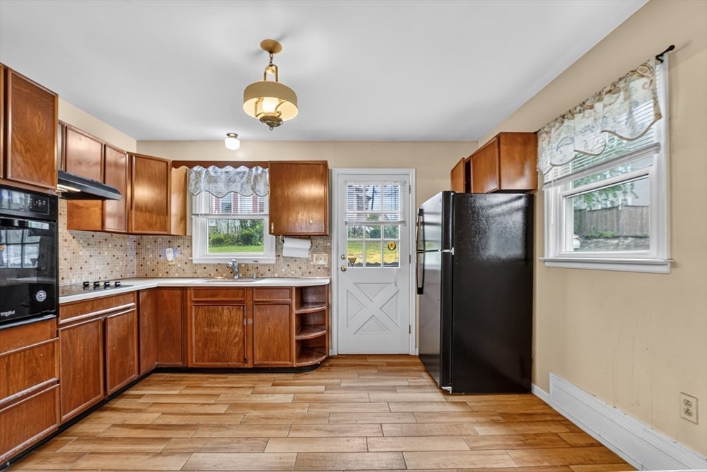 219 North St, Salem, MA, 219 North St, Salem, MA Photo #16