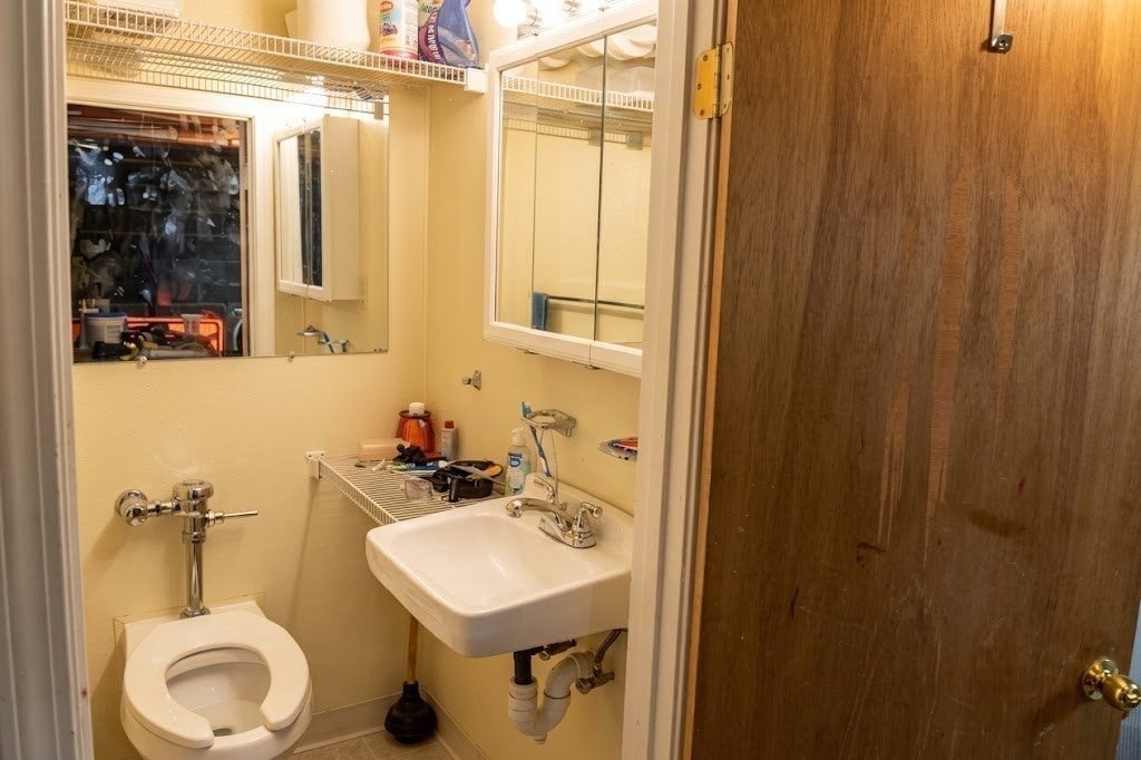21 Graham ST, Leominster, MA, 21 Graham ST, Leominster, MA Photo #21