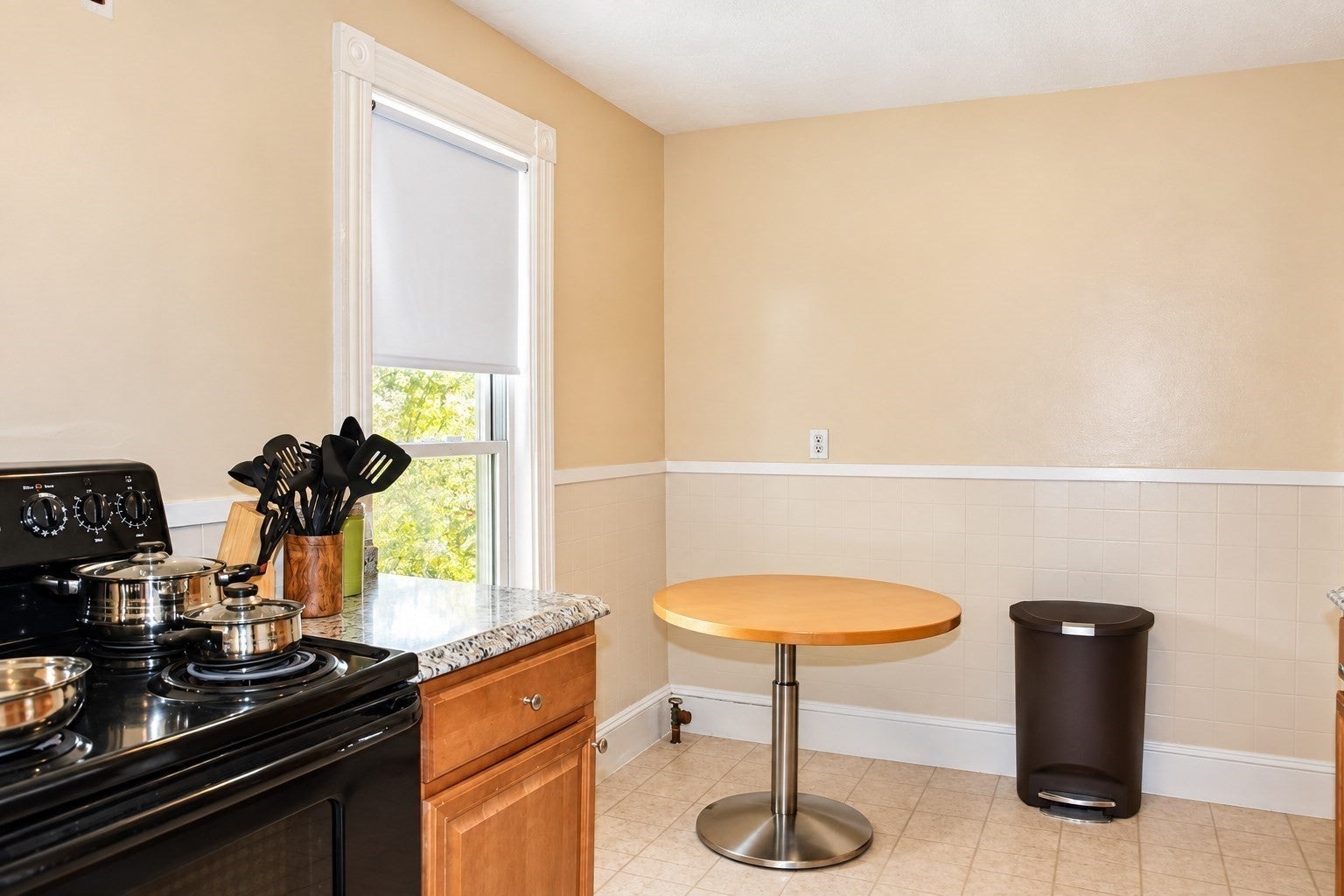 24 Elson Rd #2, Waltham, MA, 24 Elson Rd #2, Waltham, MA Photo #10