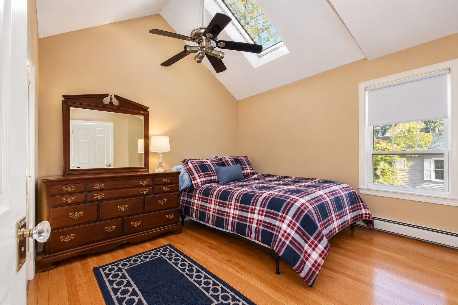 24 Elson Rd #2, Waltham, MA, 24 Elson Rd #2, Waltham, MA Photo #3