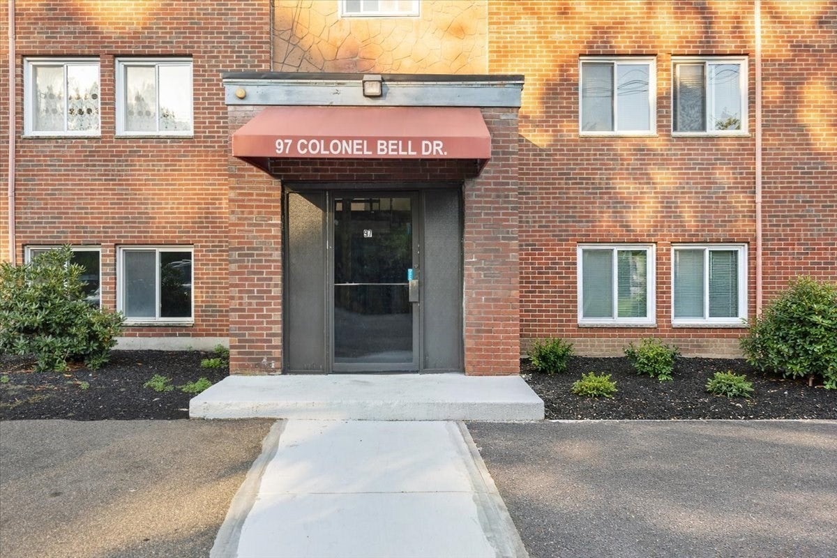 97 Colonel Bell Dr #1, Brockton, MA Photo #19