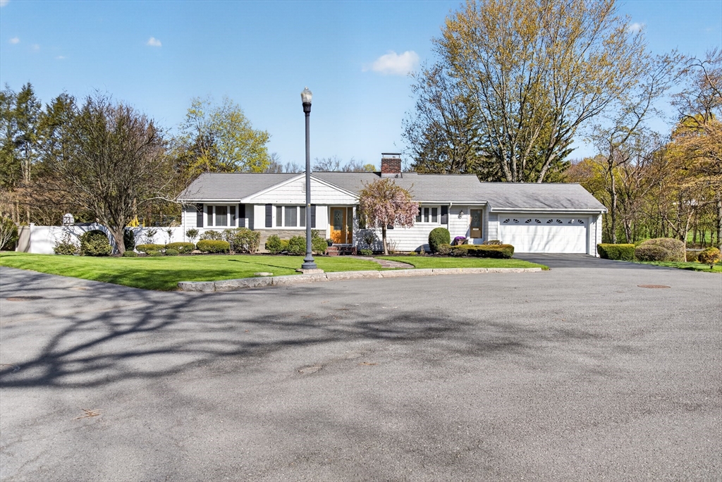 87 Dewson Rd.