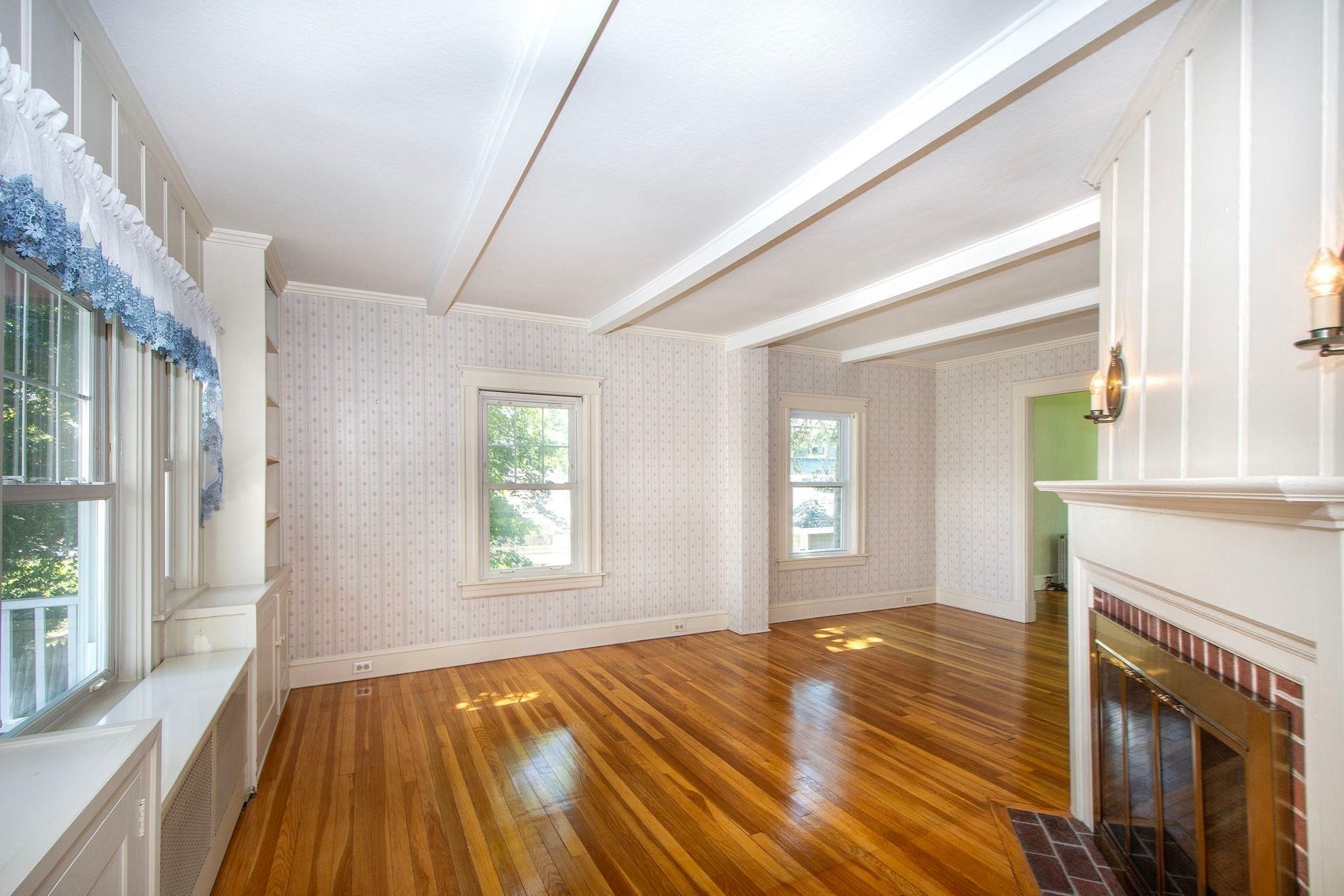 10 Elmlawn Rd