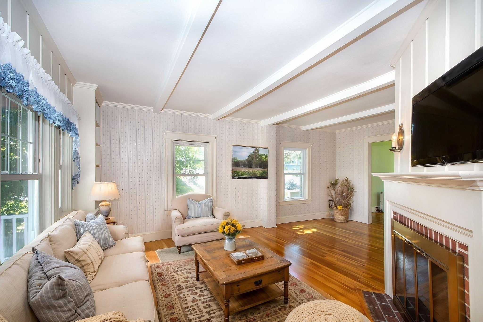10 Elmlawn Rd