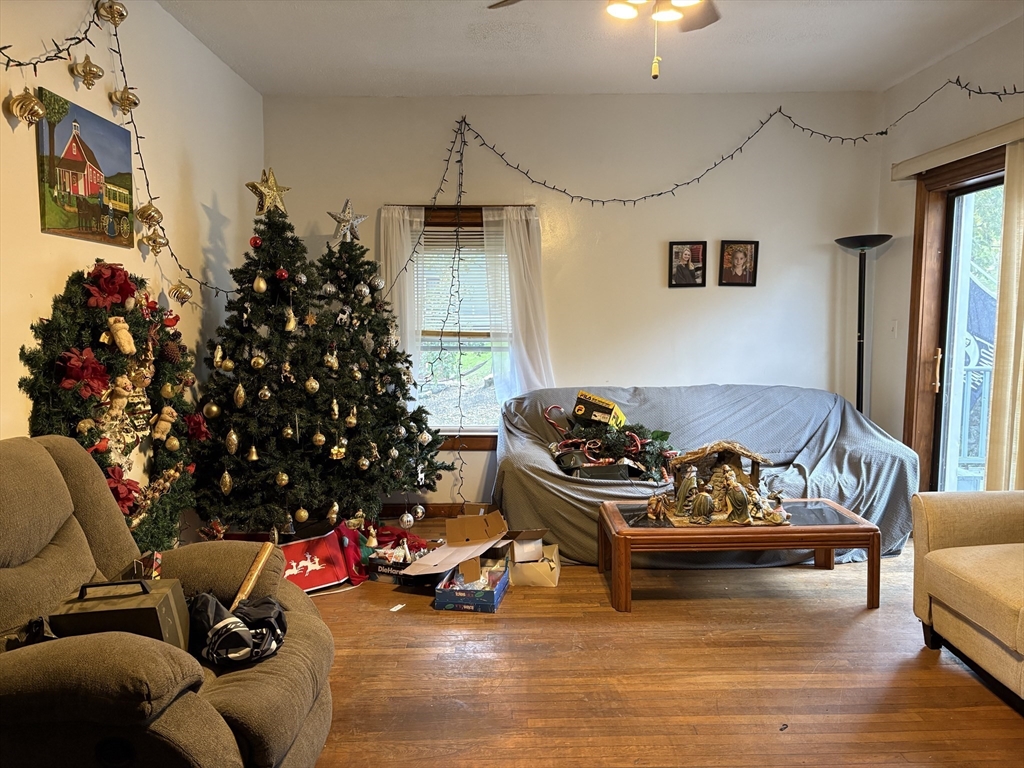 91 Maplewood Ave