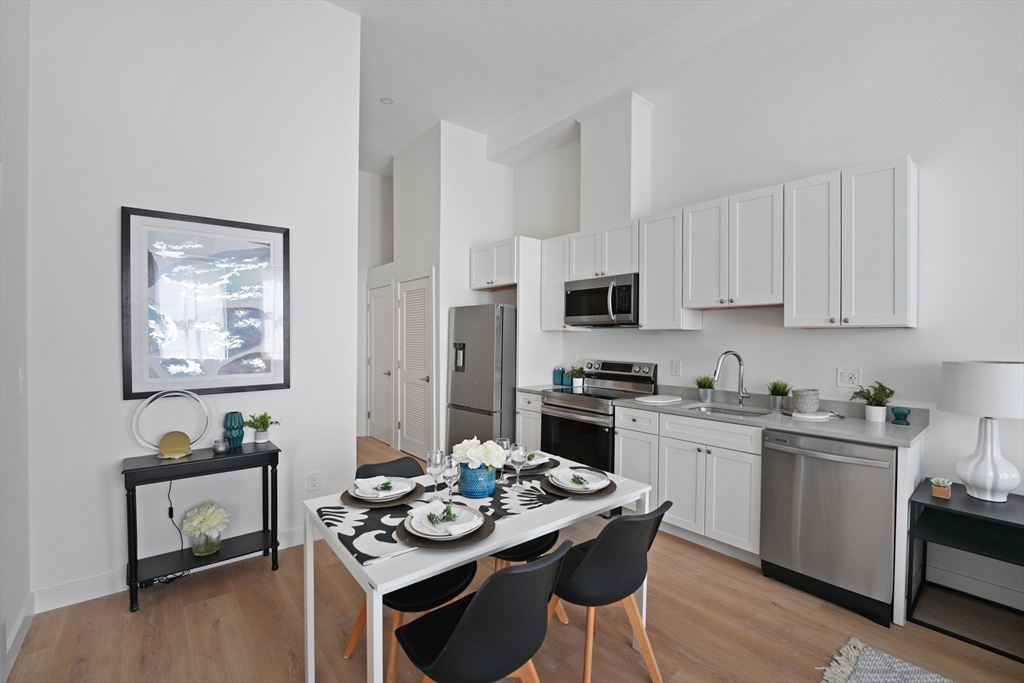 403 Division Street 17