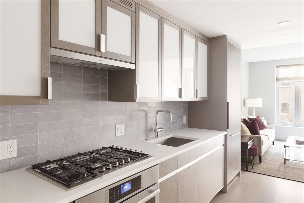 100 Lovejoy Wharf 7P