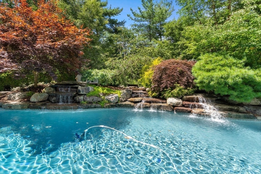 1 Colburn Road, Manchester, MA, 1 Colburn Road, Manchester, MA Photo #39