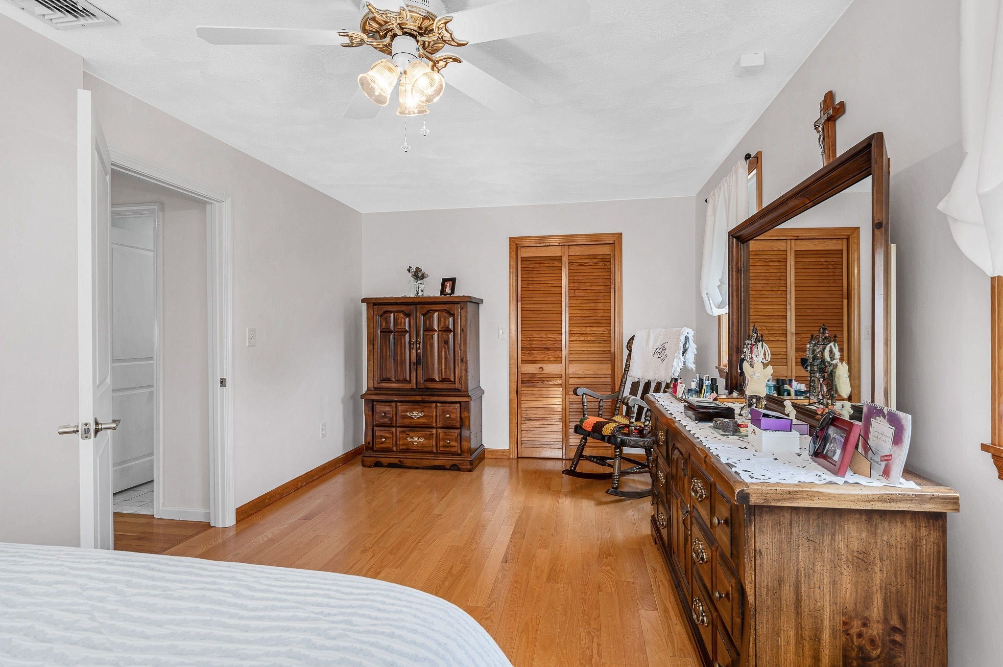 5 Grover St, Revere, MA Photo #19