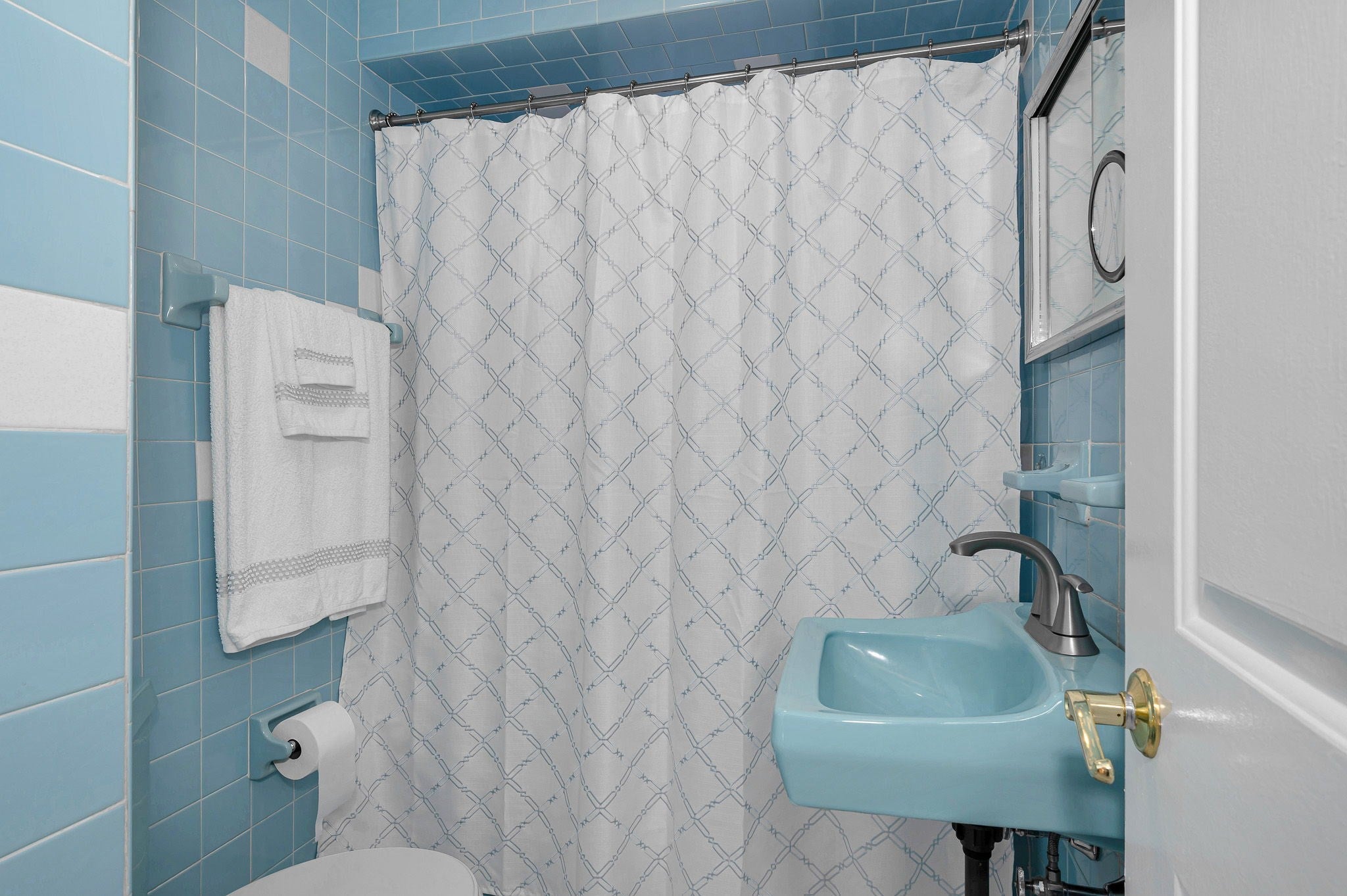5 Grover St, Revere, MA Photo #6