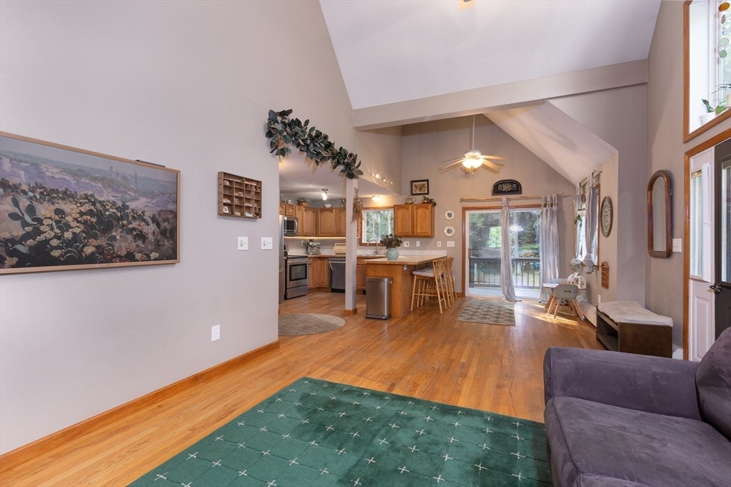 64 Leno Rd, Holland, MA Photo #10
