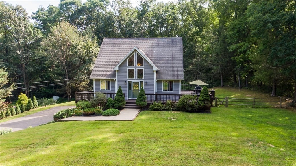 64 Leno Rd, Holland, MA Photo #1