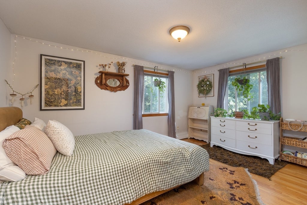 64 Leno Rd, Holland, MA Photo #11