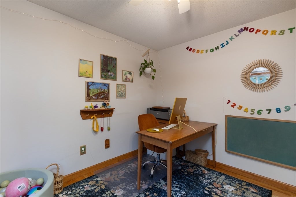 64 Leno Rd, Holland, MA Photo #19