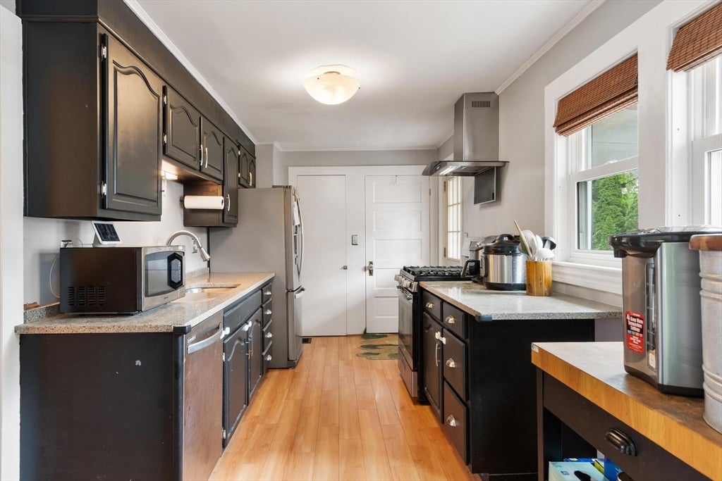 2 Coolidge St #1, Westford, MA, 2 Coolidge St #1, Westford, MA Photo #9
