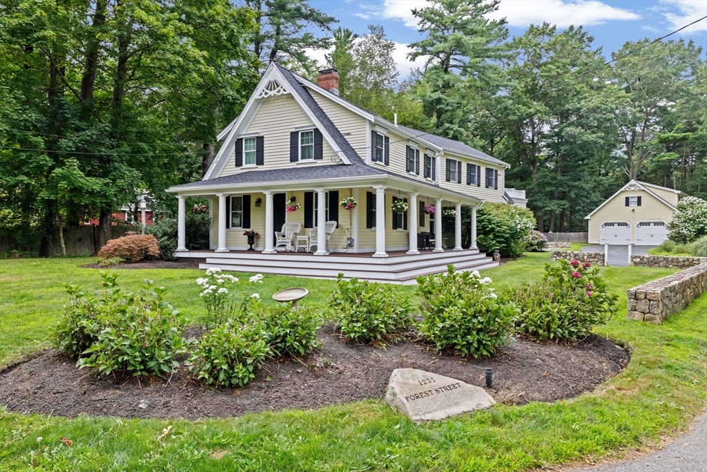1231 Forest