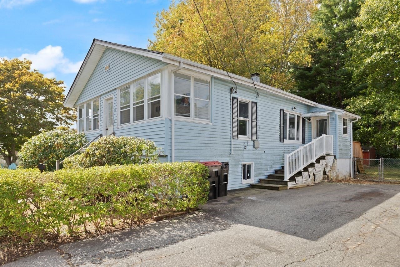 75 Sterling Ave