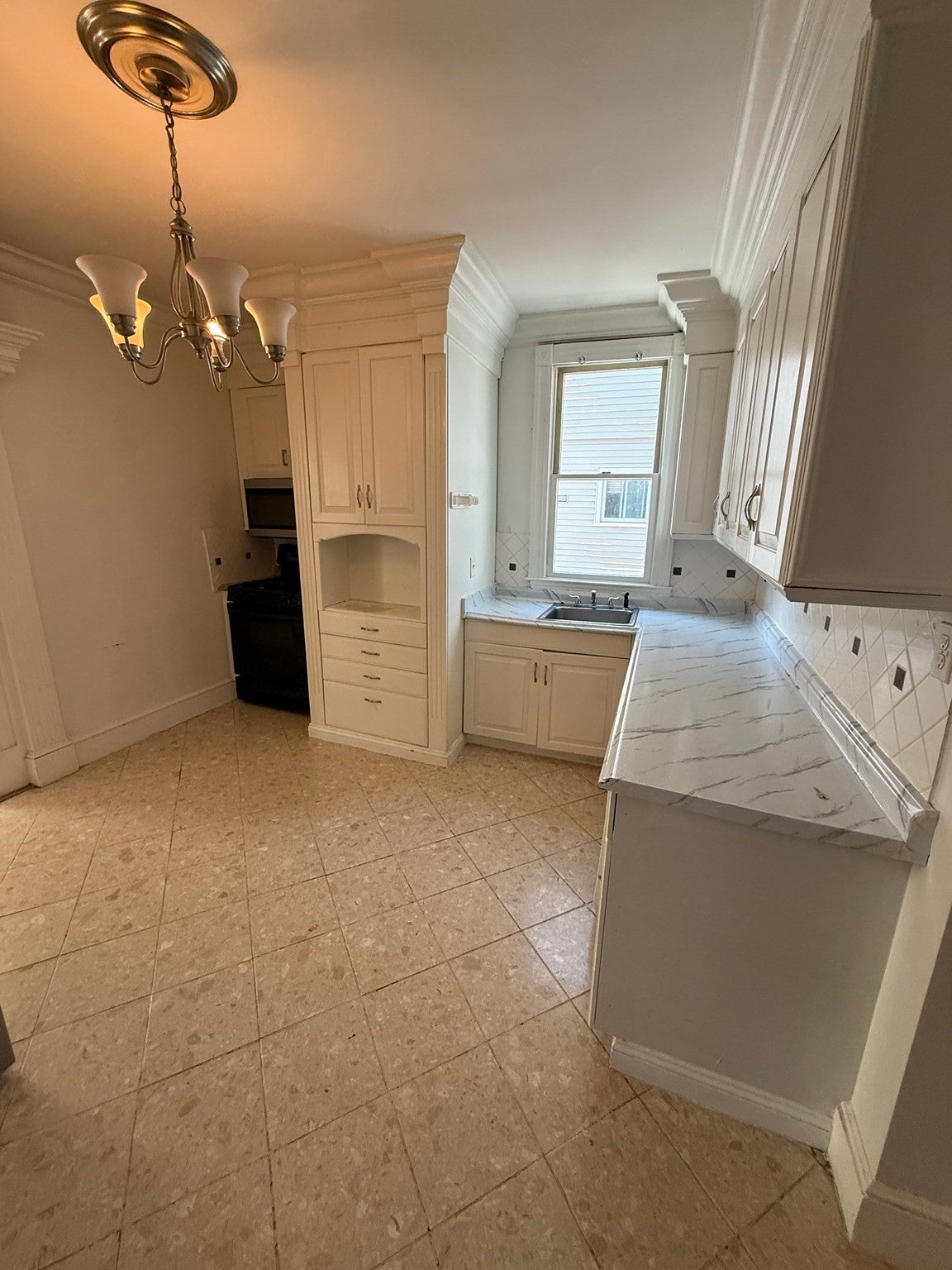 889 Saratoga ST #1, Boston, MA Photo #9