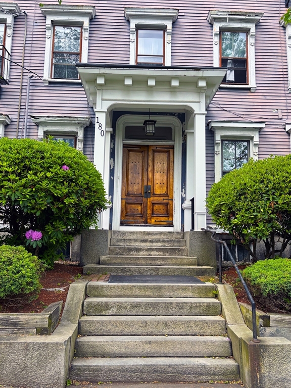 178-184 Bowen Street