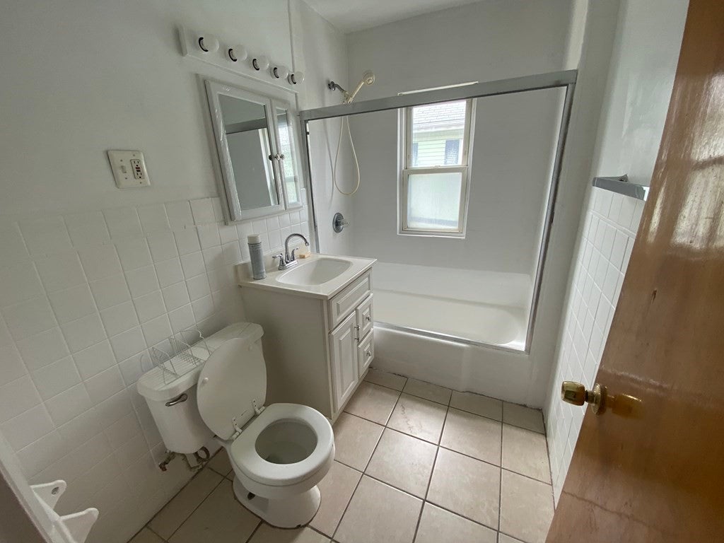 6-8 Rice Ave #2, Medford, MA Photo #9