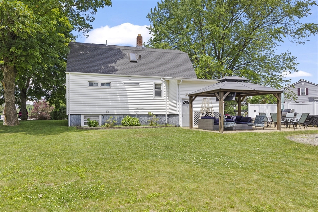 12 Newton Ave