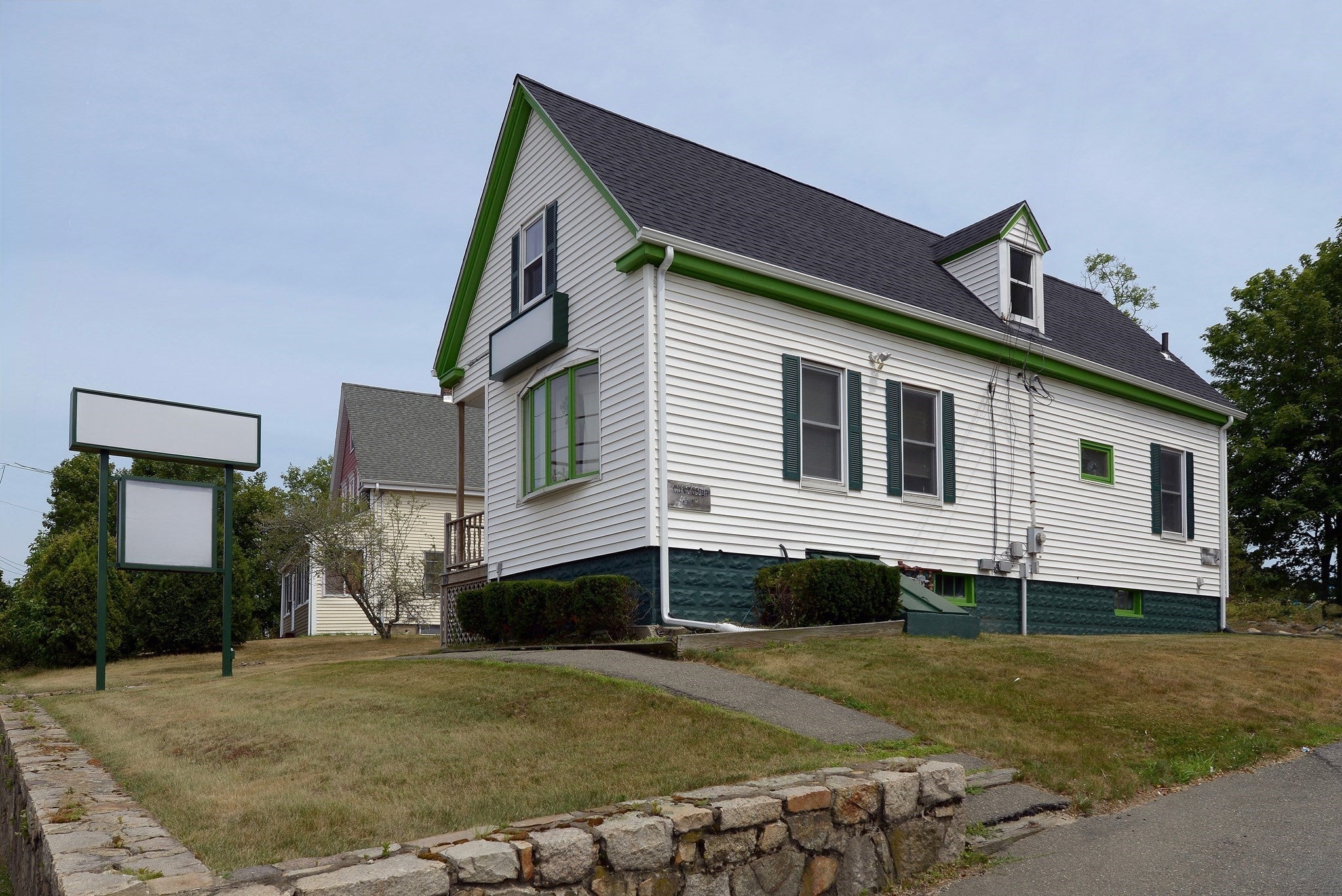140 Brockton Ave