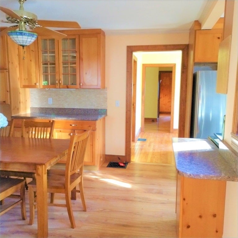 8 Jackson ST #2, Beverly, MA, 8 Jackson ST #2, Beverly, MA Photo #3