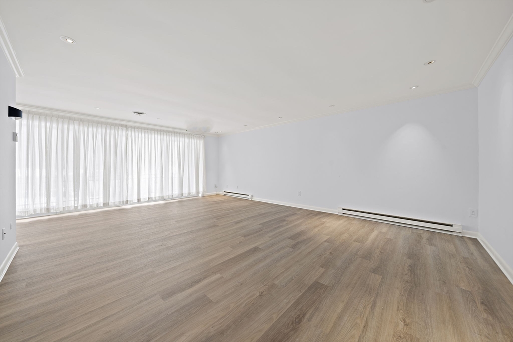 1204 Greendale Ave 128