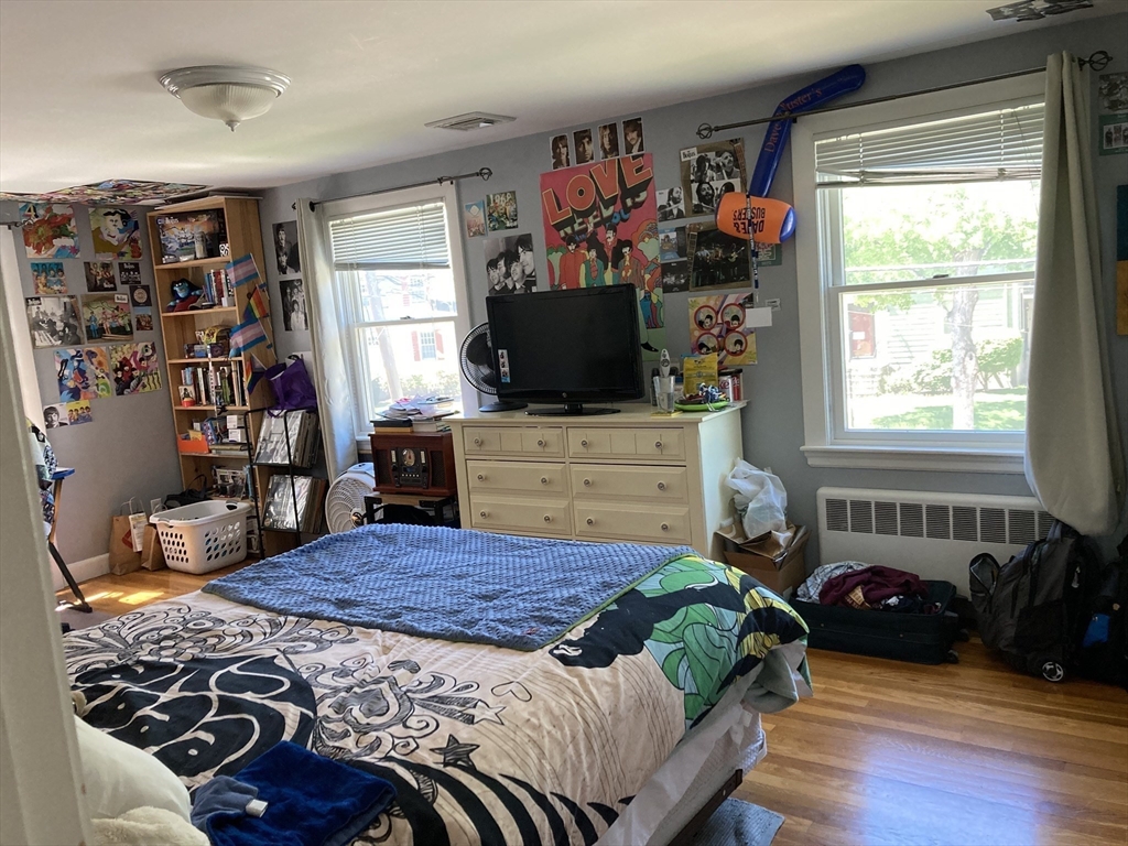 71 Fessenden St, Newton, MA Photo #8
