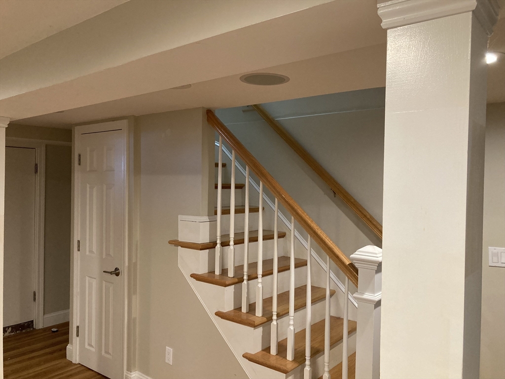 71 Fessenden St, Newton, MA Photo #27
