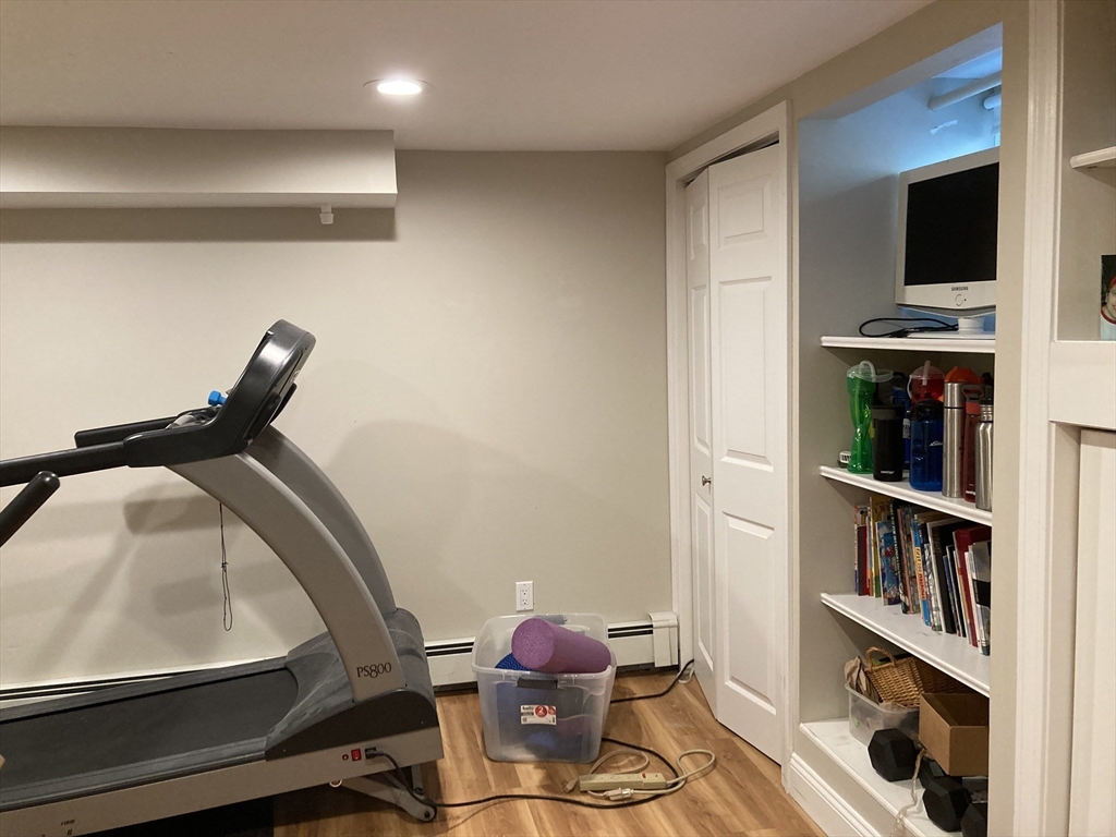 71 Fessenden St, Newton, MA Photo #17