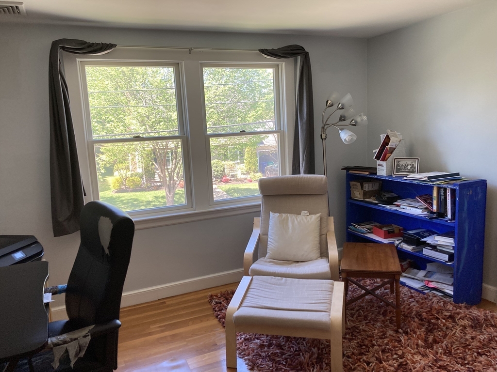 71 Fessenden St, Newton, MA Photo #9