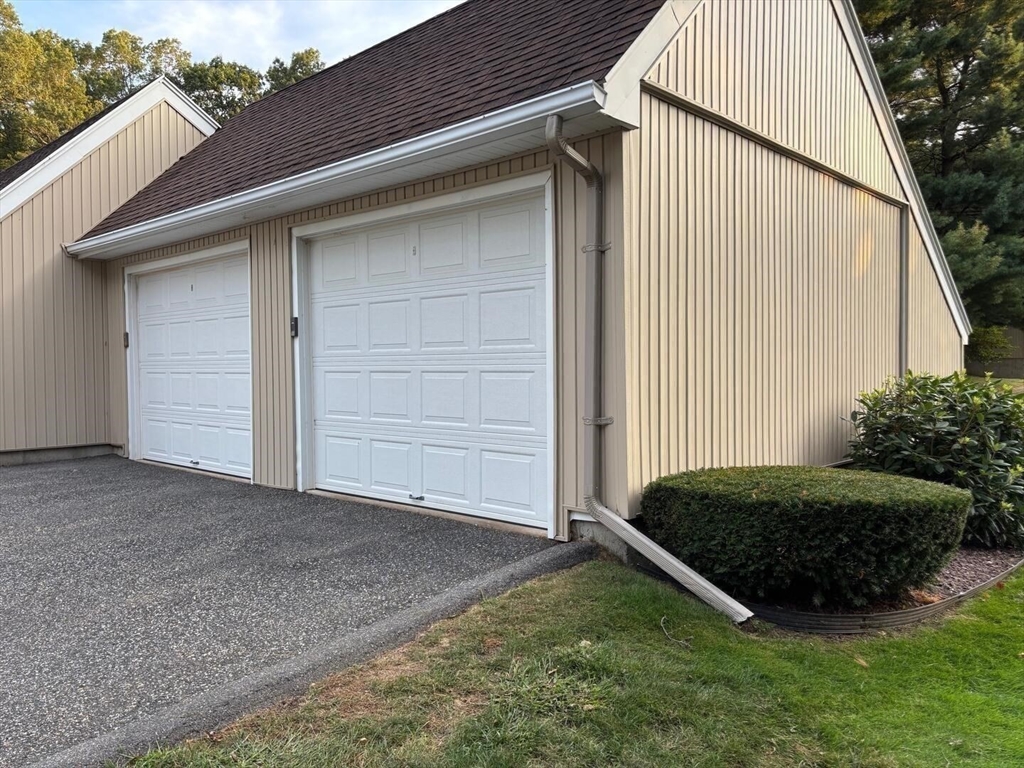 Wilbraham, Massachusetts 01095, United States, 1 Bedroom Bedrooms, ,1 BathroomBathrooms,Residential,Contingent,207437