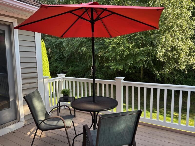 Wilbraham, Massachusetts 01095, United States, 1 Bedroom Bedrooms, ,1 BathroomBathrooms,Residential,Contingent,207437