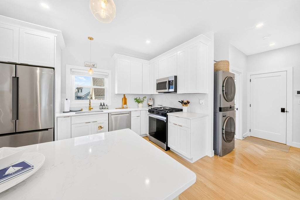 12 Sewall Ave 2B