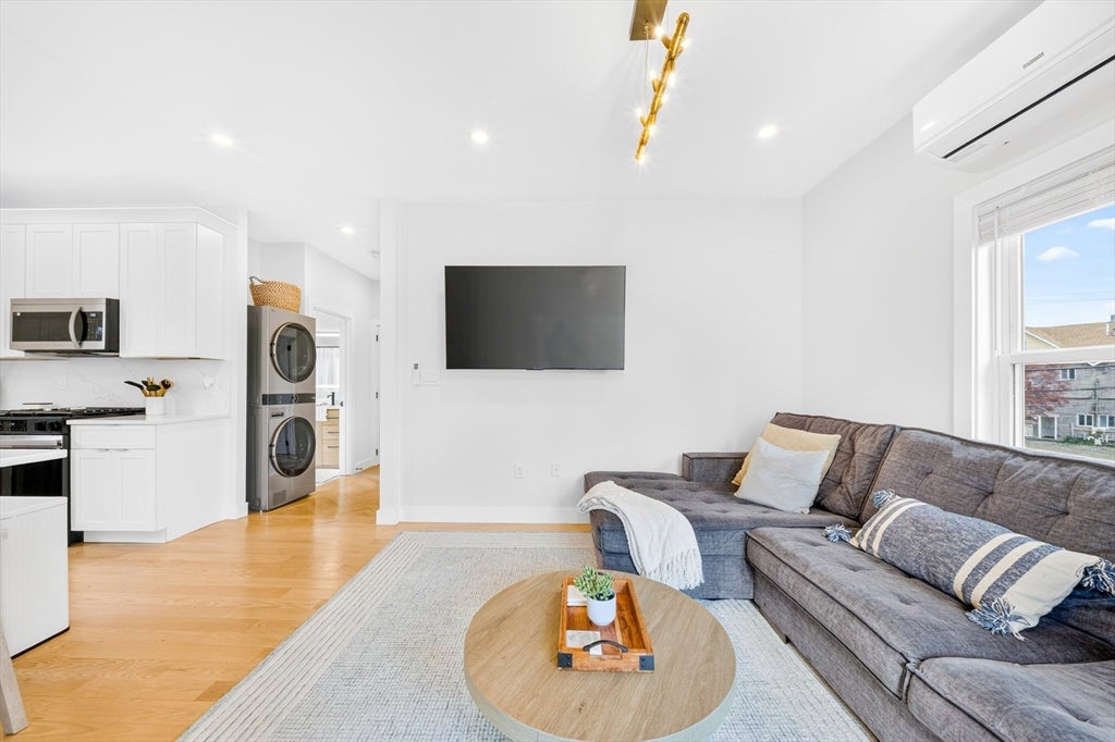 12 Sewall Ave #2B, Winthrop, MA, 12 Sewall Ave #2B, Winthrop, MA Photo #9