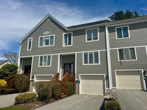 Photo of 61 Bayberry Lane #61, Dartmouth, MA 02747 (MLS # 73511779)