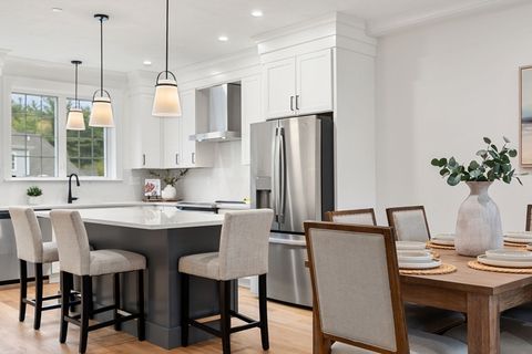 67 Groton Rd B Nashua NH 03062