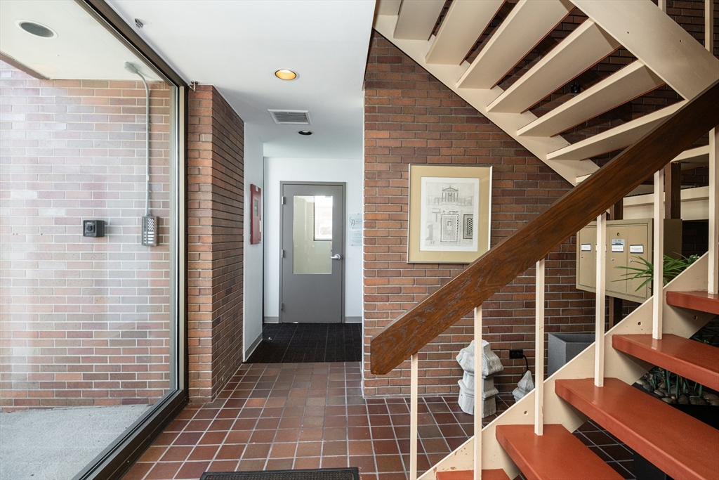 20 Conant St 1A&1B