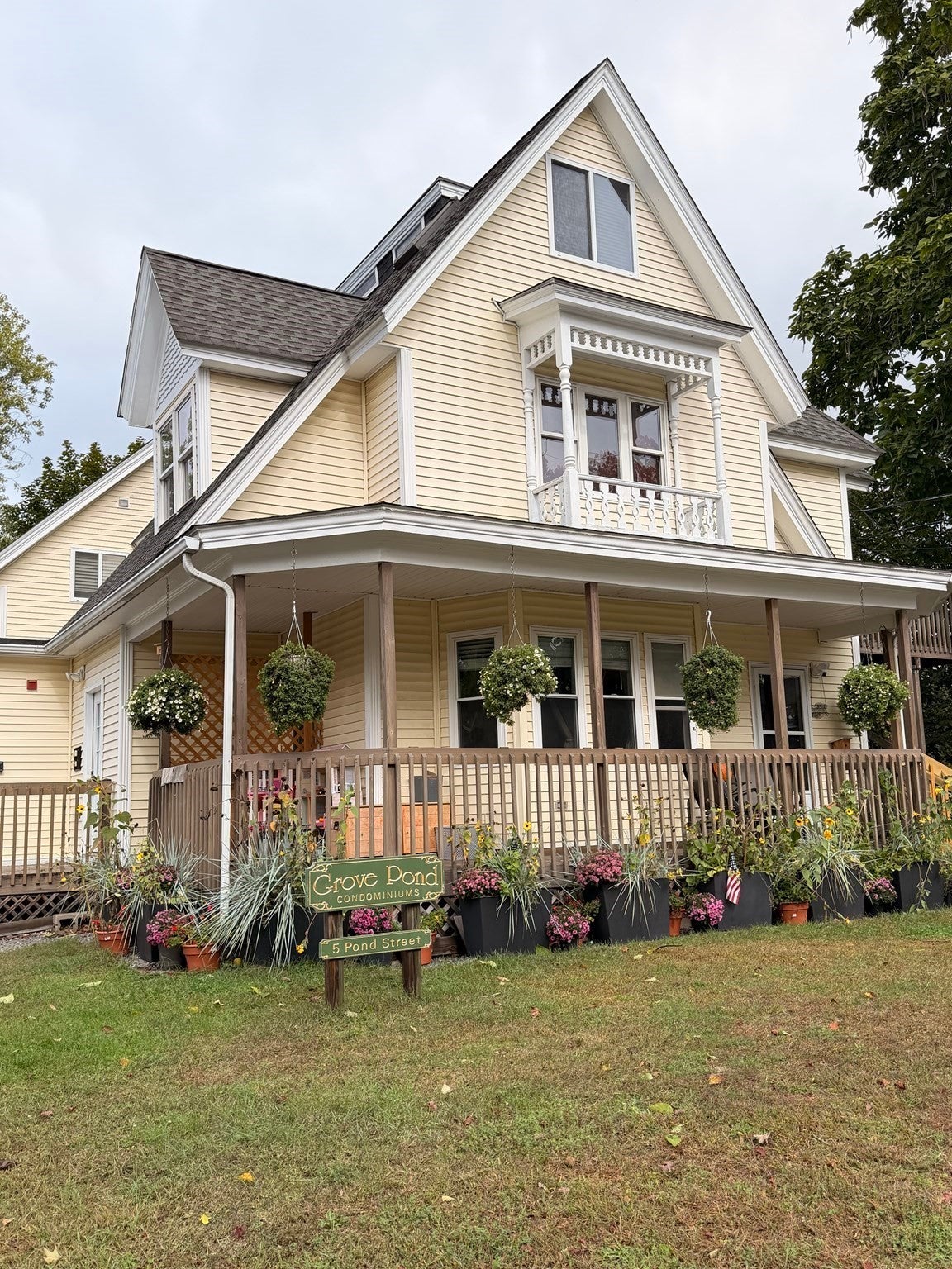 Photo of 5 Pond St, Ayer, MA