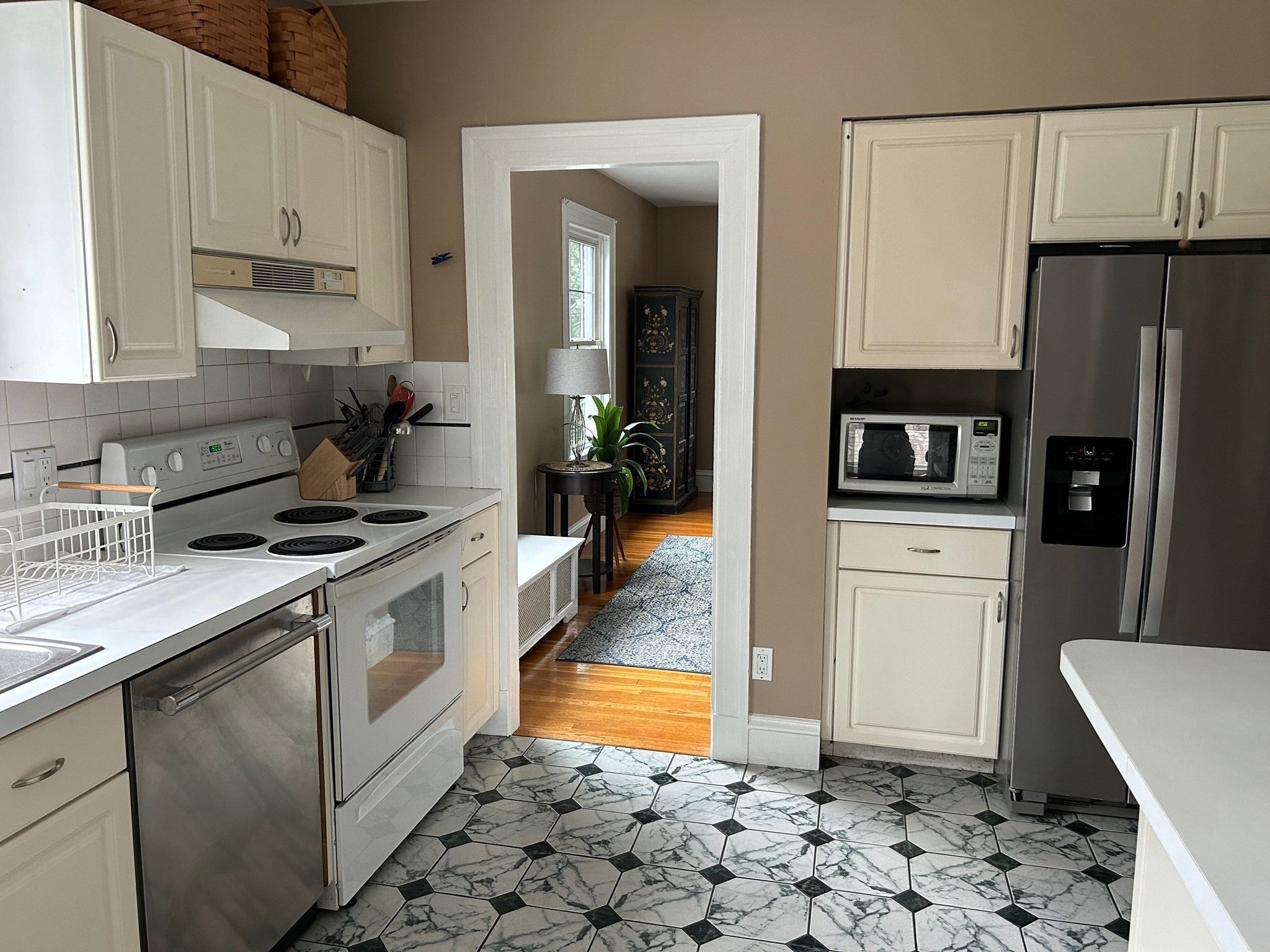 16 Lafayette Place #2, Salem, MA, 16 Lafayette Place #2, Salem, MA Photo #2