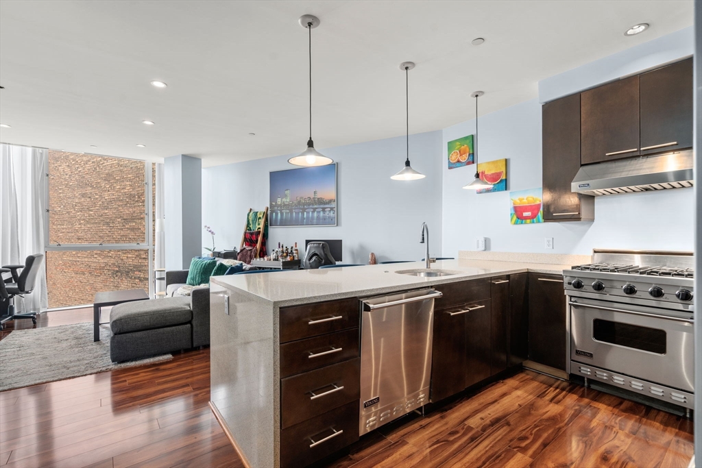 30 Union Park St 406