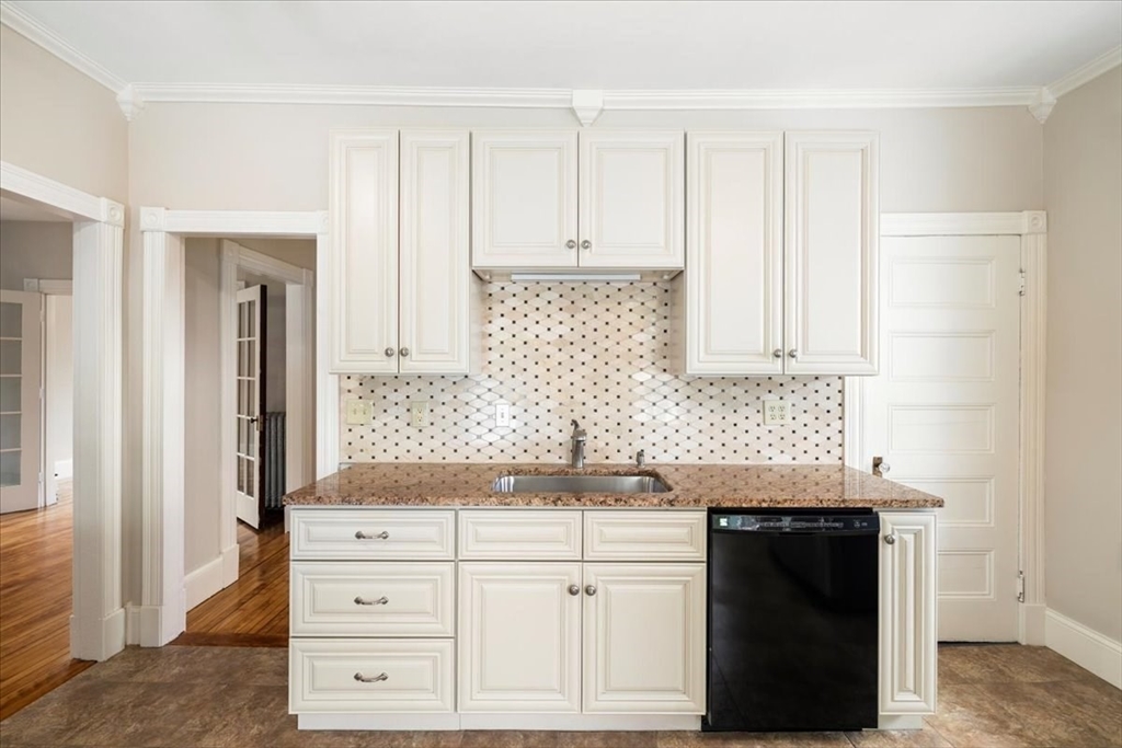 261 Third St, Lowell, MA Photo #19