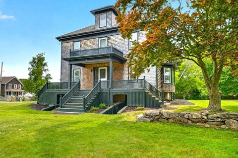 Photo of 5 North Ln, Dartmouth, MA 02748 (MLS # 73543501)