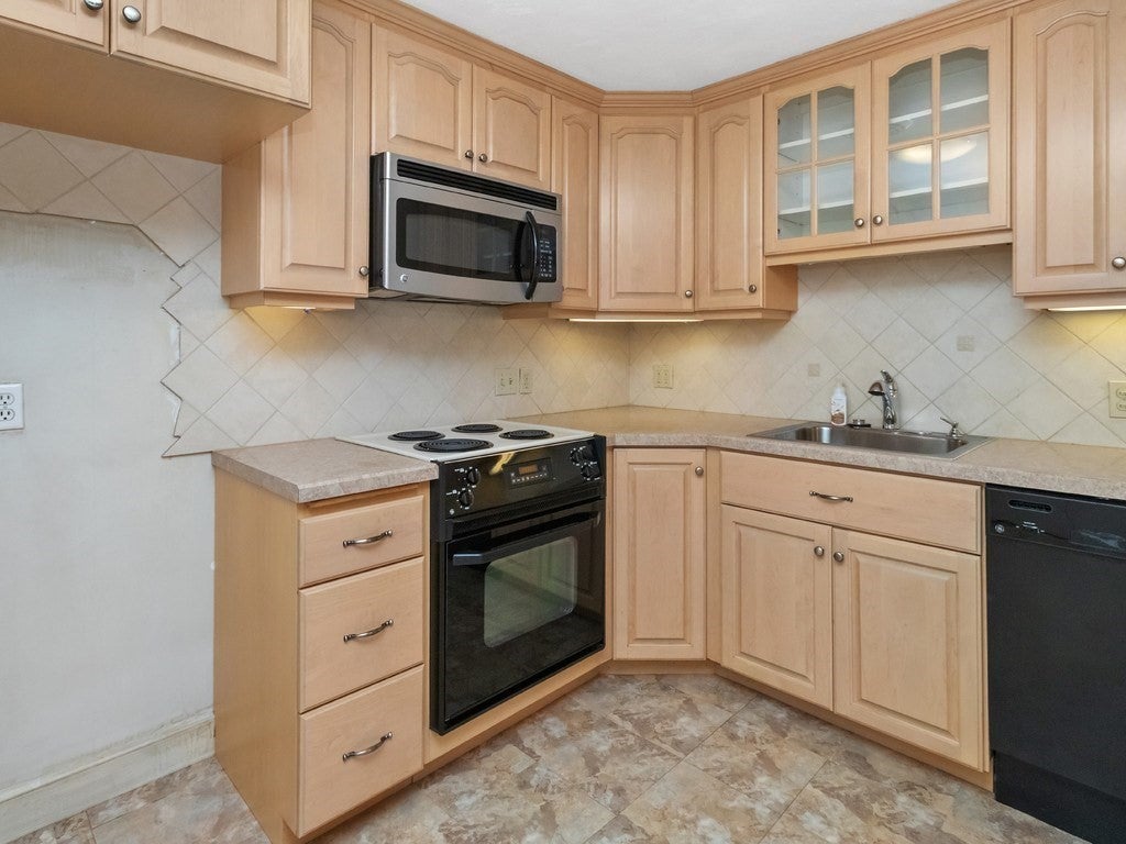 40 Whitman Road #B-2, Waltham, MA, 40 Whitman Road #B-2, Waltham, MA Photo #3